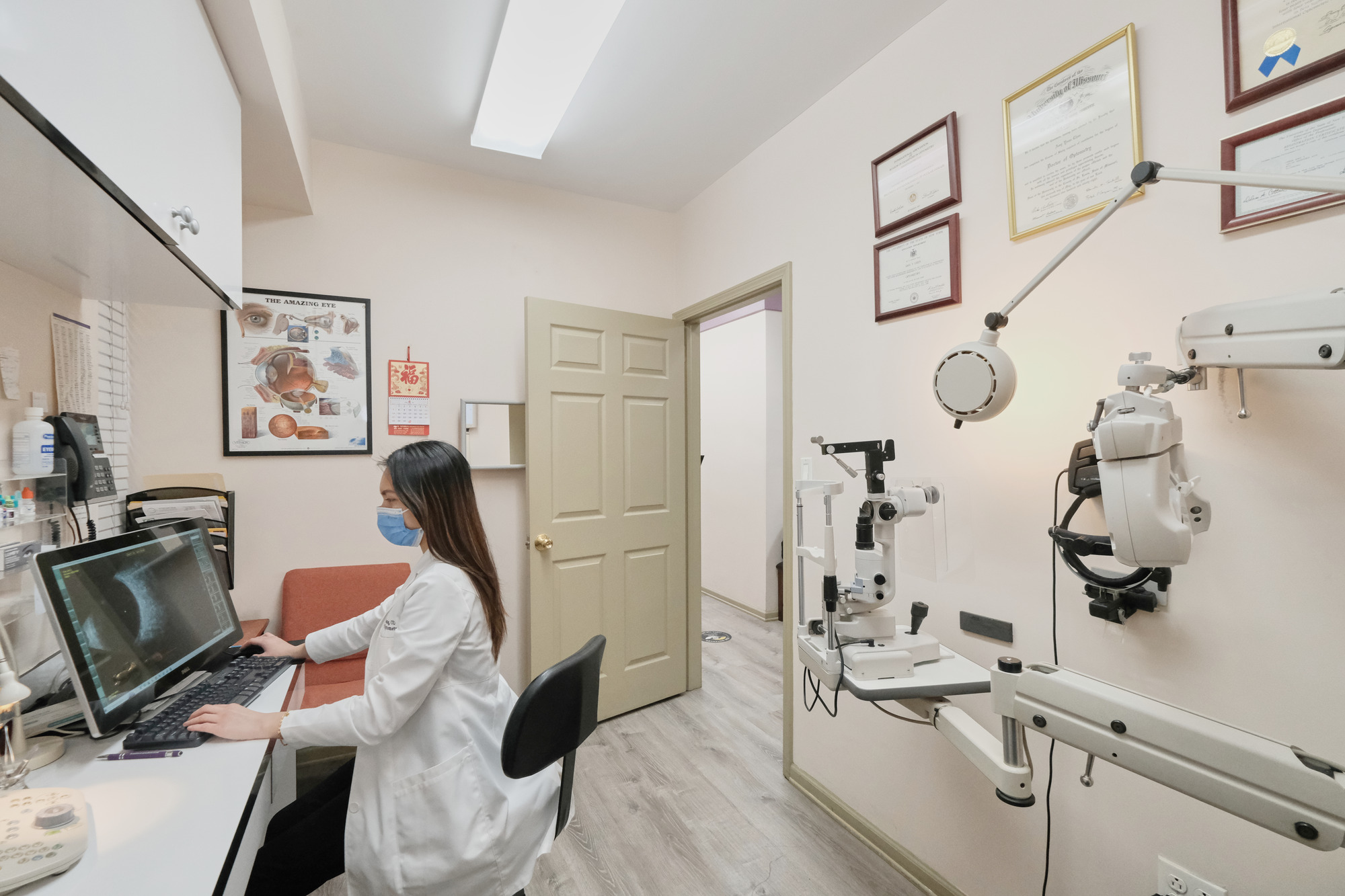 Photo of an Advanced Eye Center team member in a treatment room